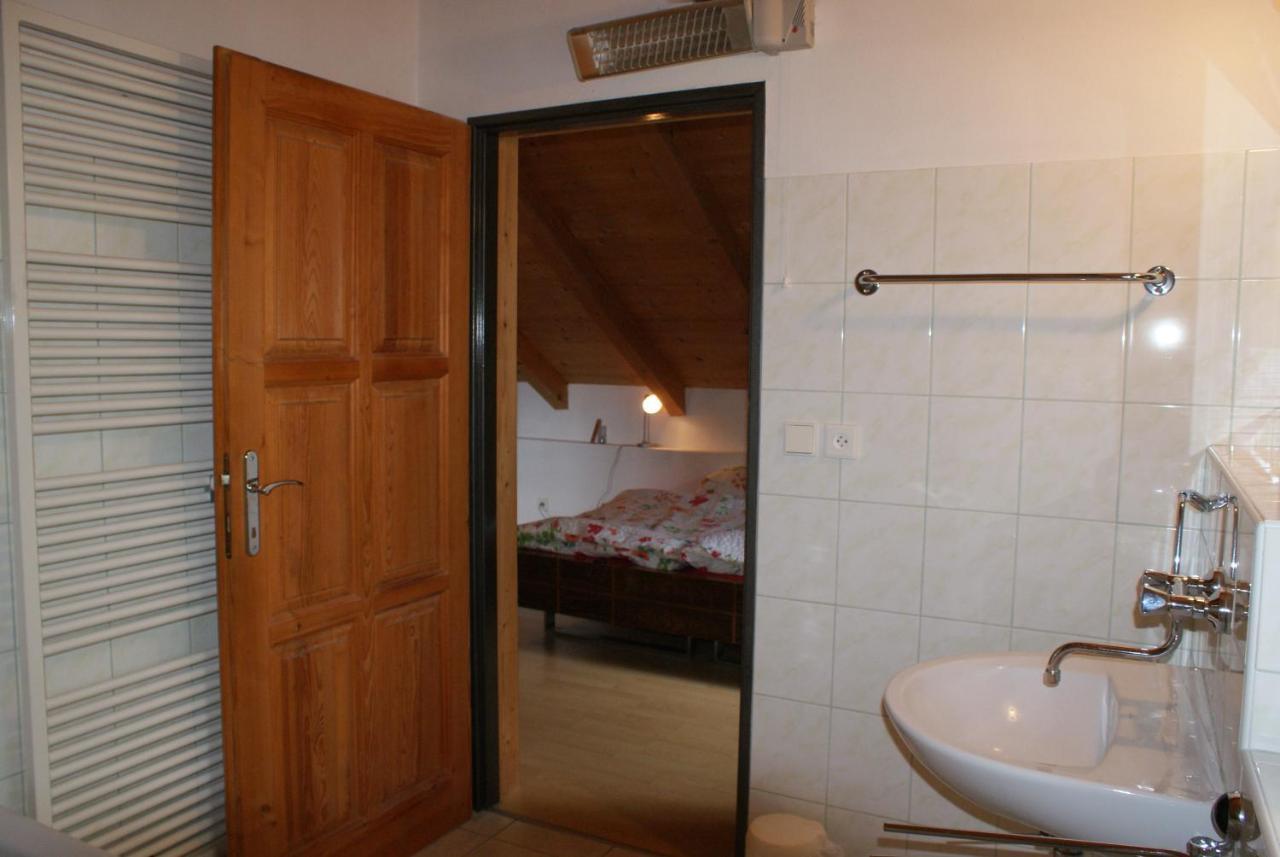 Rustikale Und Grosszuegige Ferienwohnung Кашперске-Гори Экстерьер фото